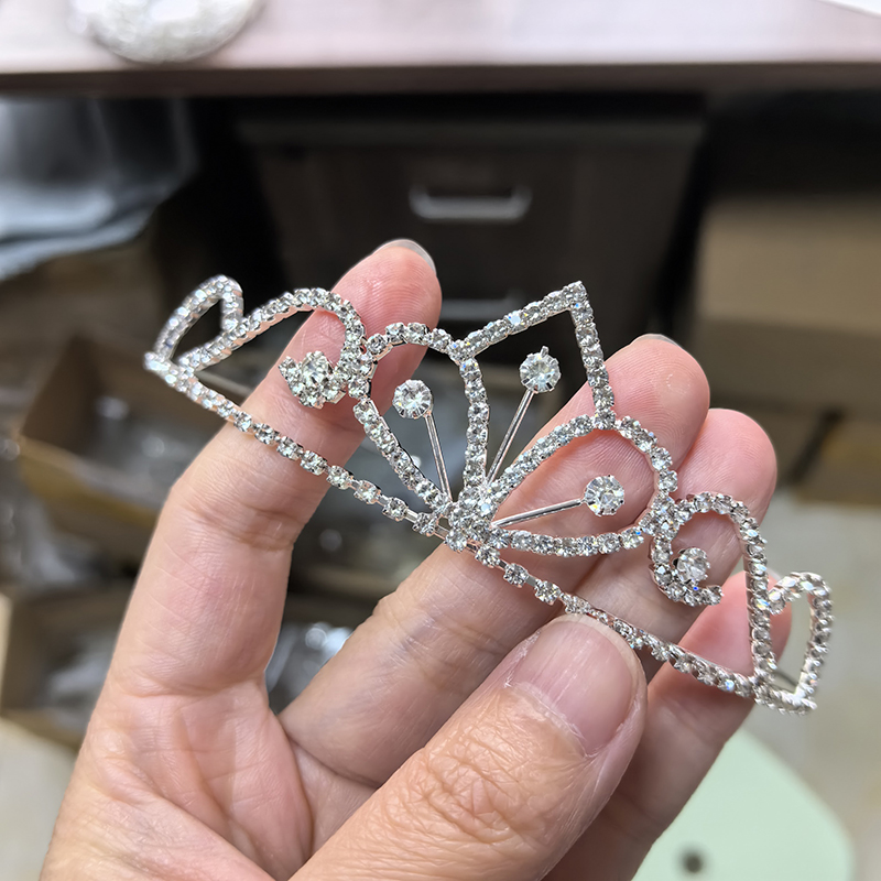 실버 컬러 라인스톤 신부 왕관 럭셔리 크리스탈 티아라  - Women'S Accessories List 리뷰 및 가격